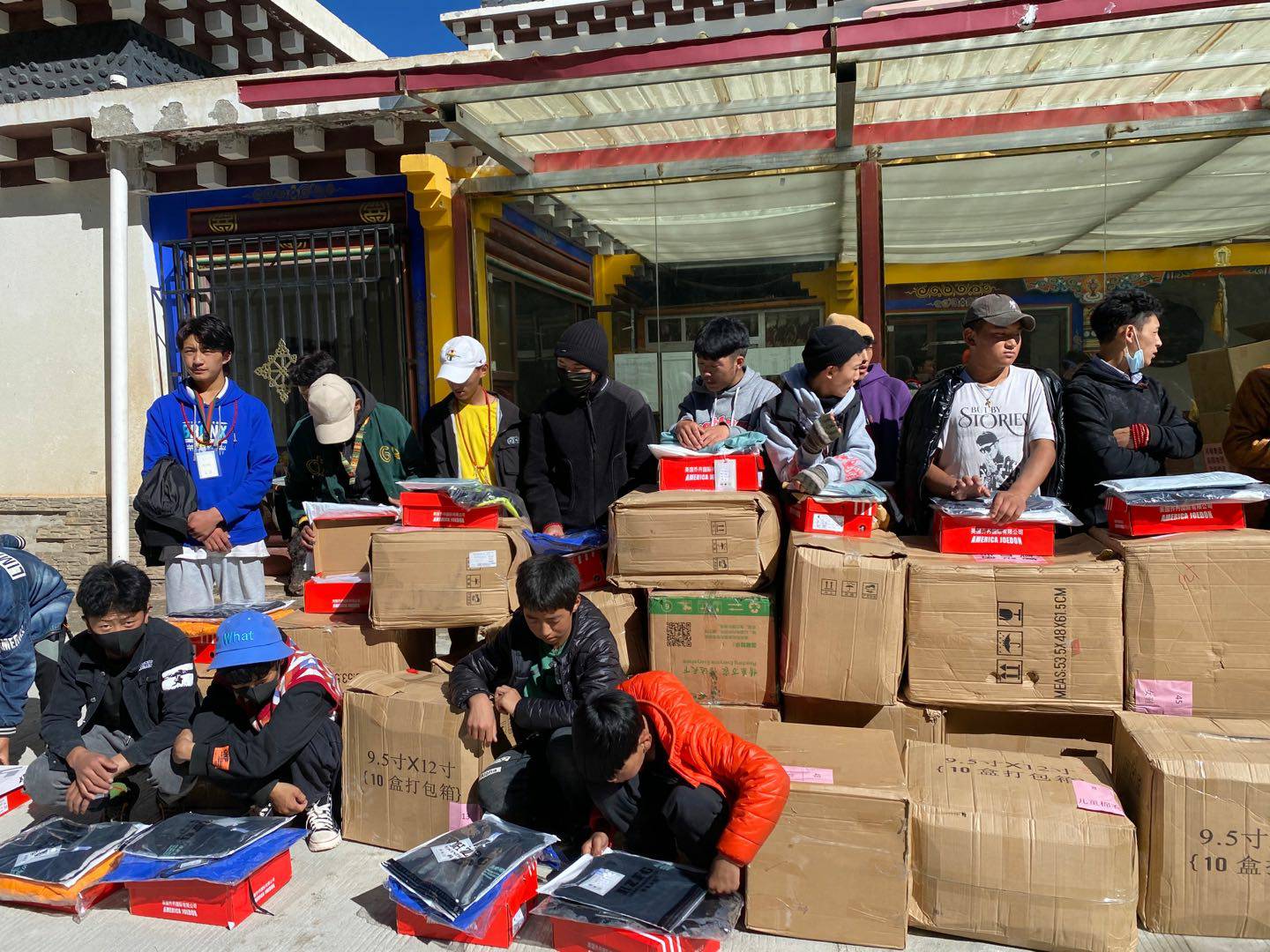 南宁许畅商务信息服务有限公司公益回顾丨家国同欢月同圆 温暖满载甘孜州(图7) 南宁许畅商务信息服务有限公司公益回顾丨家国同欢月同圆 温暖满载甘孜州(图7)